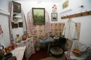 Меморіальний музей-садиба гончарської родини Пошивайлів, Опішня